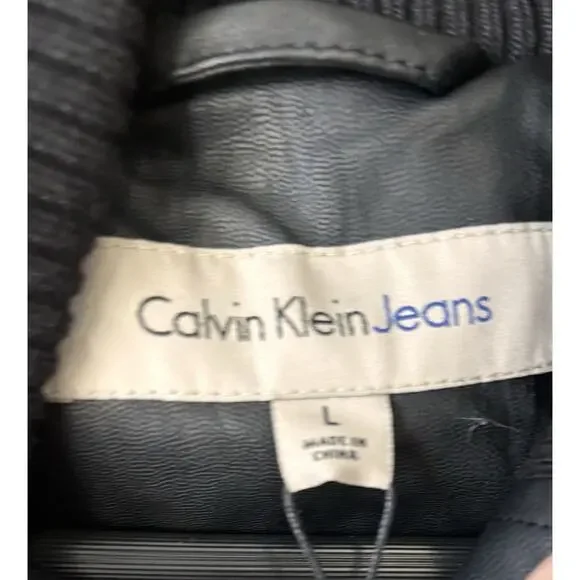 NWT Calvin Klein Jeans Black Faux Fur Vest Size Large - Picture 7 of 11